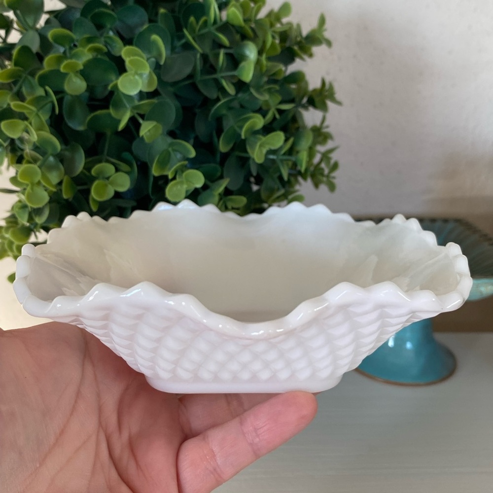 Vintage Milk Glass Candy Dish Hazel-Atlas Diamond Quilt Ruffled Edge 6.25”
